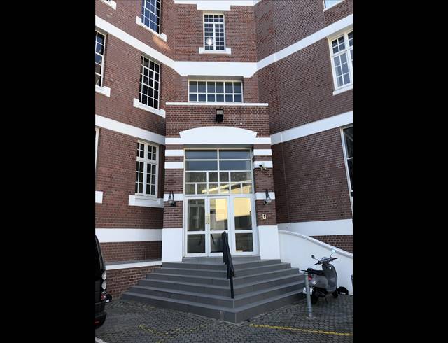 792M² OFFICE TO LET IN GARDENS